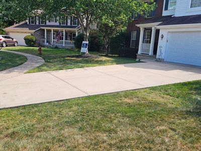 1327 Thistlewood Ct, Amelia, OH, 45102