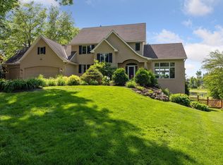 180 Ranchview Ln S, Wayzata, MN 55391