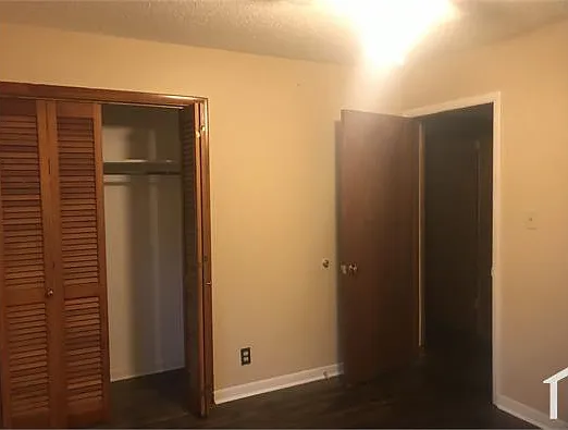 4004 Knollbrook Dr NW — Photo 7