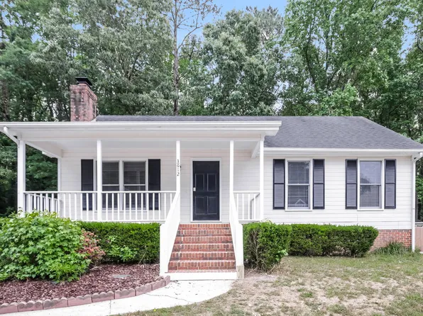 3612 Iron Sight Ct, Raleigh, NC 27616