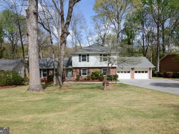 618 Dorsey Cir, Lilburn, GA 30047