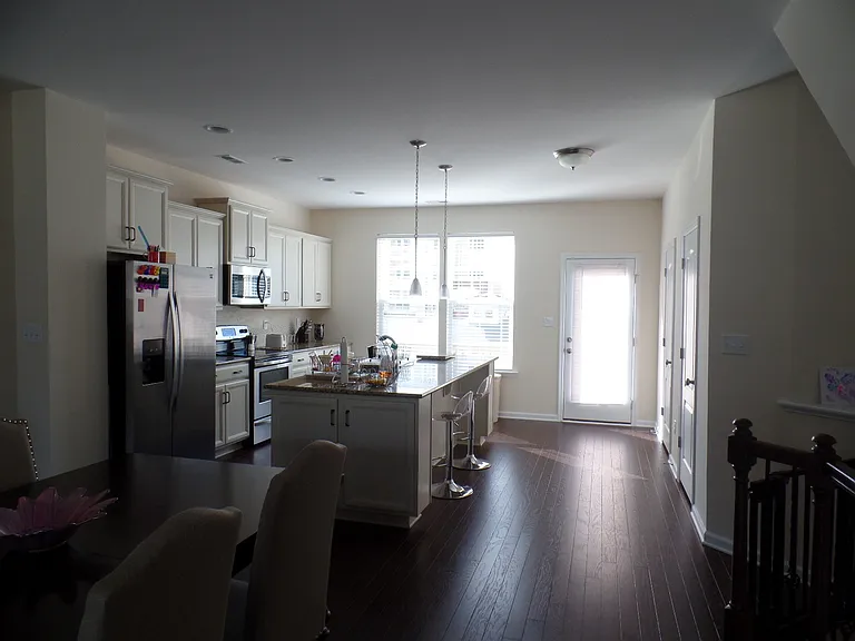4115 Prospect St — Photo 10