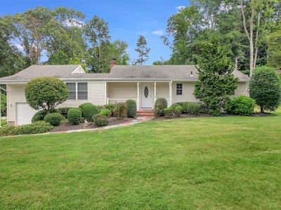 37 Cherry Lane, Smithtown, NY, 11787