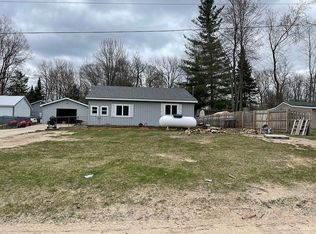 4214 E Stockwell Rd, Harrison, MI 48625