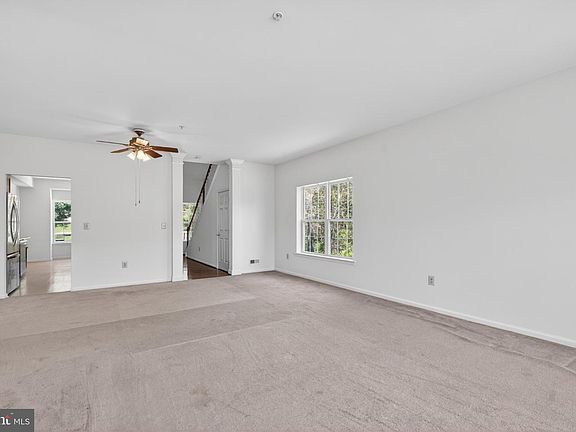 5th image of 18 Trent Ln #18