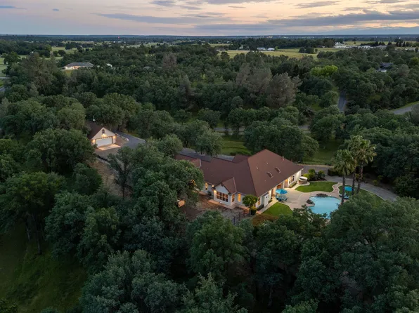 21992 Los Altos Dr, Palo Cedro, CA 96073