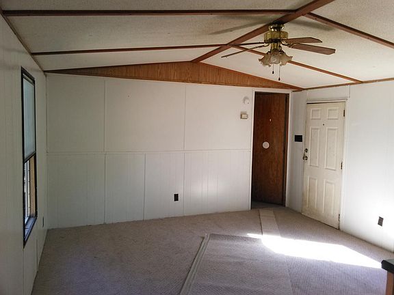 5th image of 109 Embert Ln Trlr 3