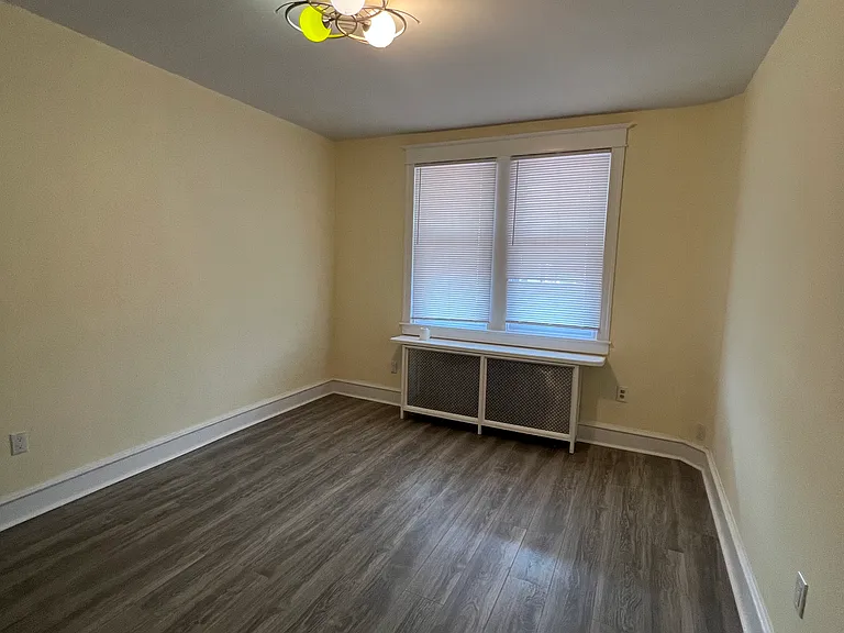 3322 Cottman Ave — Photo 5