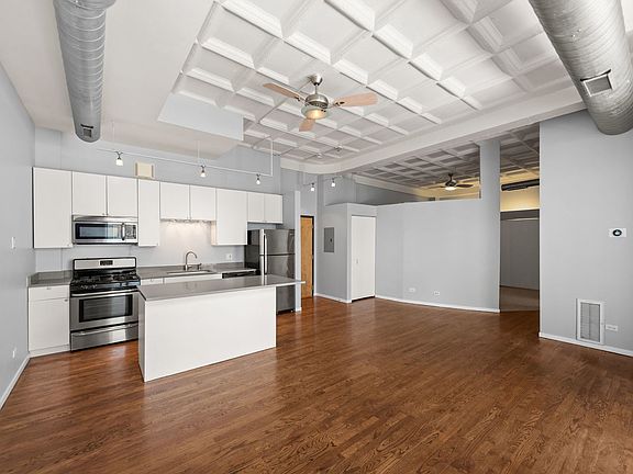 5th image of 1307 S Wabash Ave APT 606