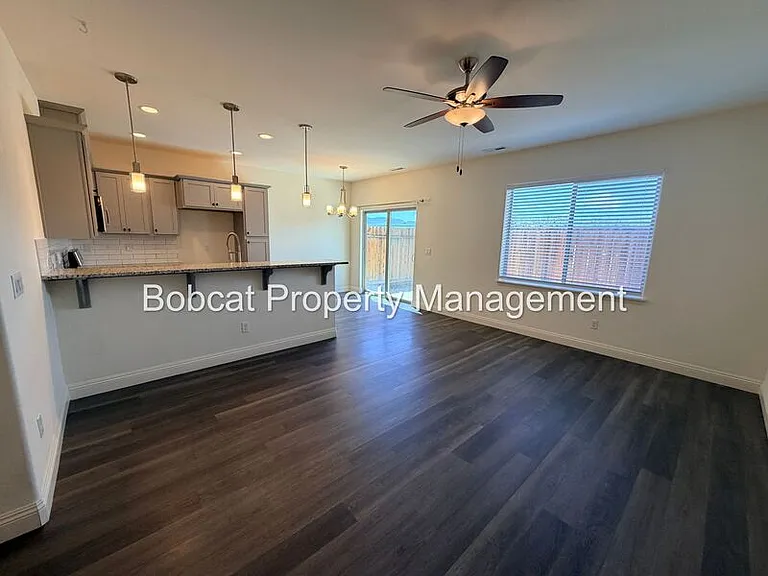 1219 Correlli Ct — Photo 11