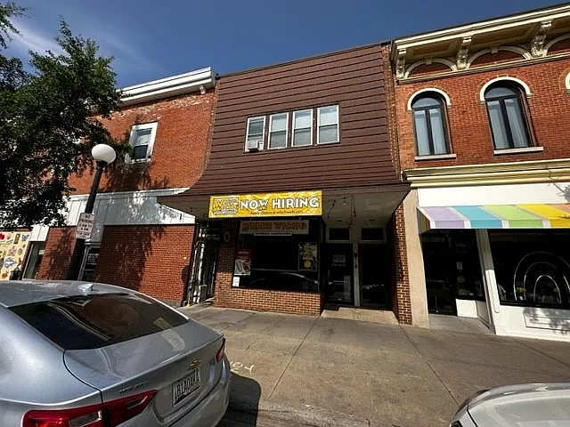 23 S Dubuque St #1