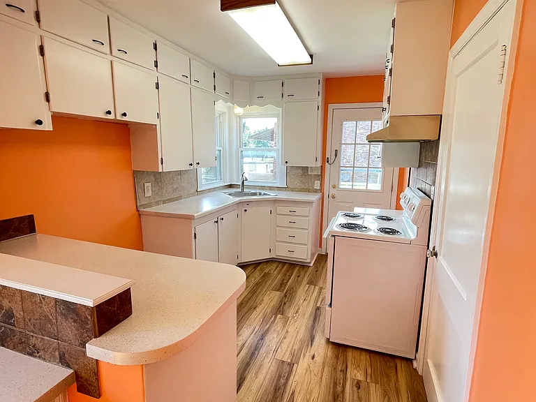 803 N Concord Ave — Photo 6