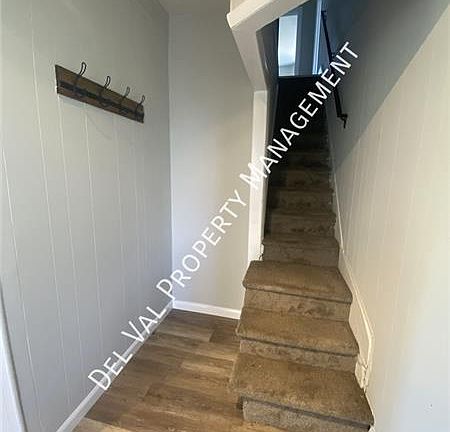 4th image of 131 Milmont Ave Floor 2