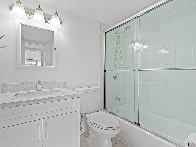 9170 Fontainebleau Blvd #301 — Photo 28