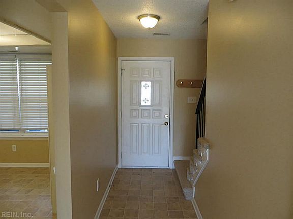 5th image of 1534 Fairfax Dr