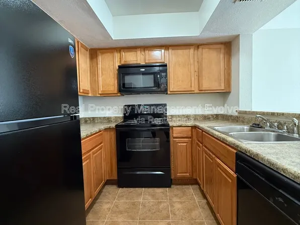 1331 W Baseline Rd Unit 136, Mesa, AZ 85202