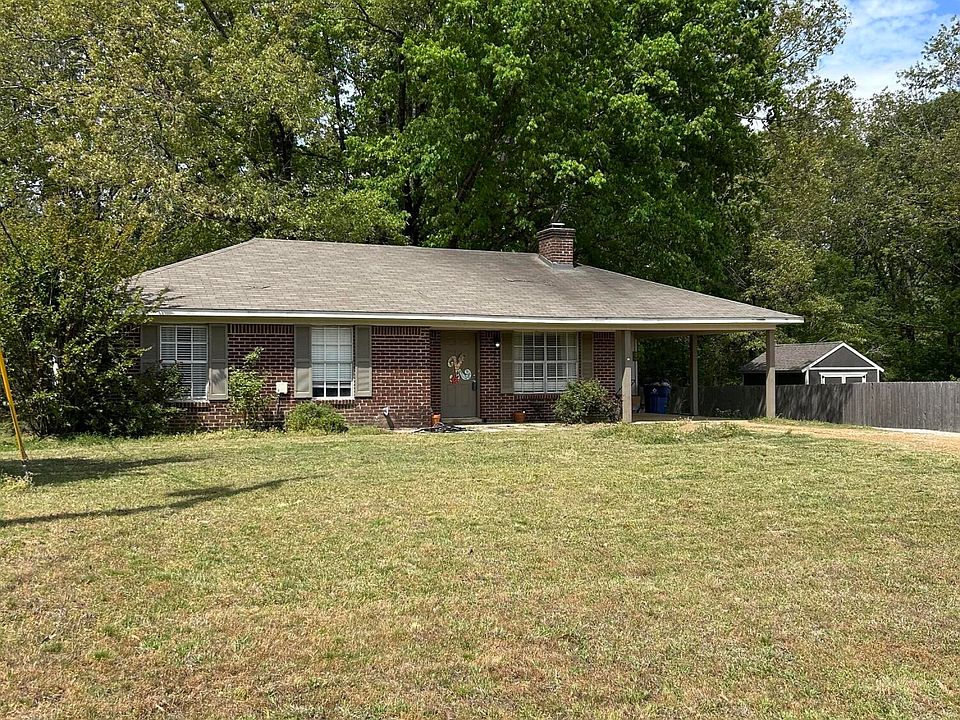 2nd image of 2154 Pine Tree Rd