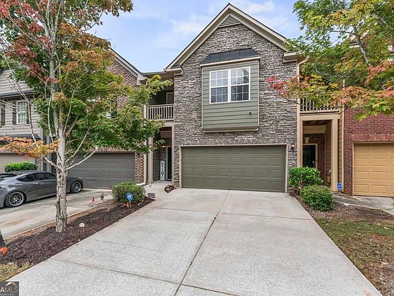 2nd image of 3813 Augustine Pl