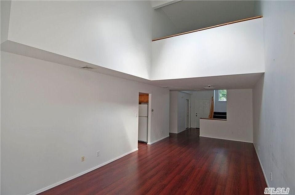 1st image of 15 Beekman Pl