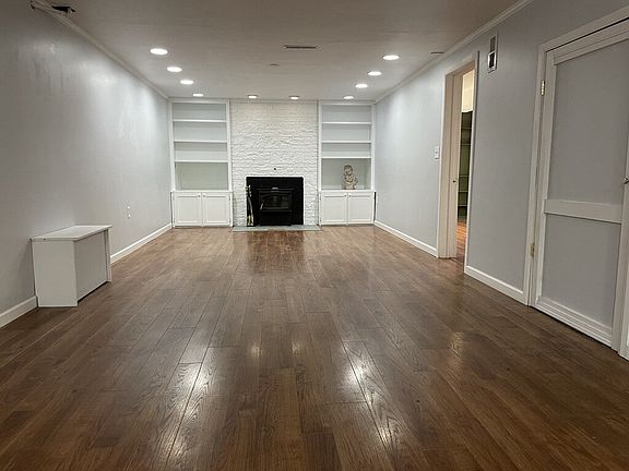 3rd image of 5919 N Sutherlin St #B