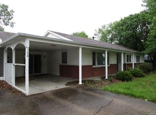 108 Bennett Ave, Macon, MO 63552