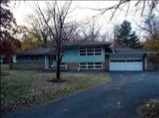 4 Circle Dr, Wappingers Falls, NY 12590