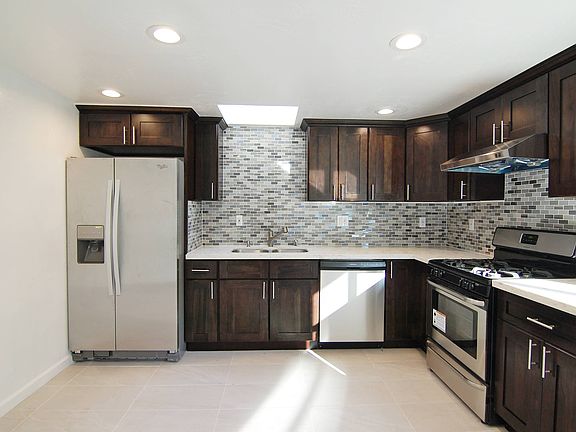 2nd image of 798 Bellevue Ave