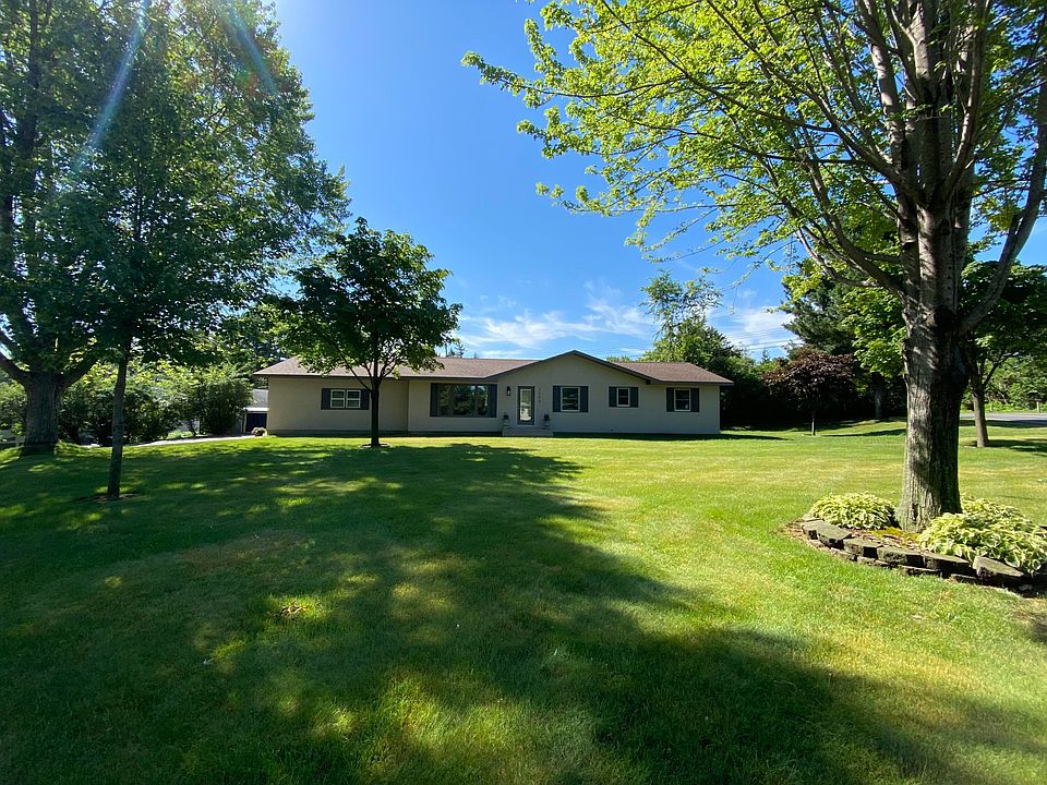 2nd image of 2008 Lakeshore Dr