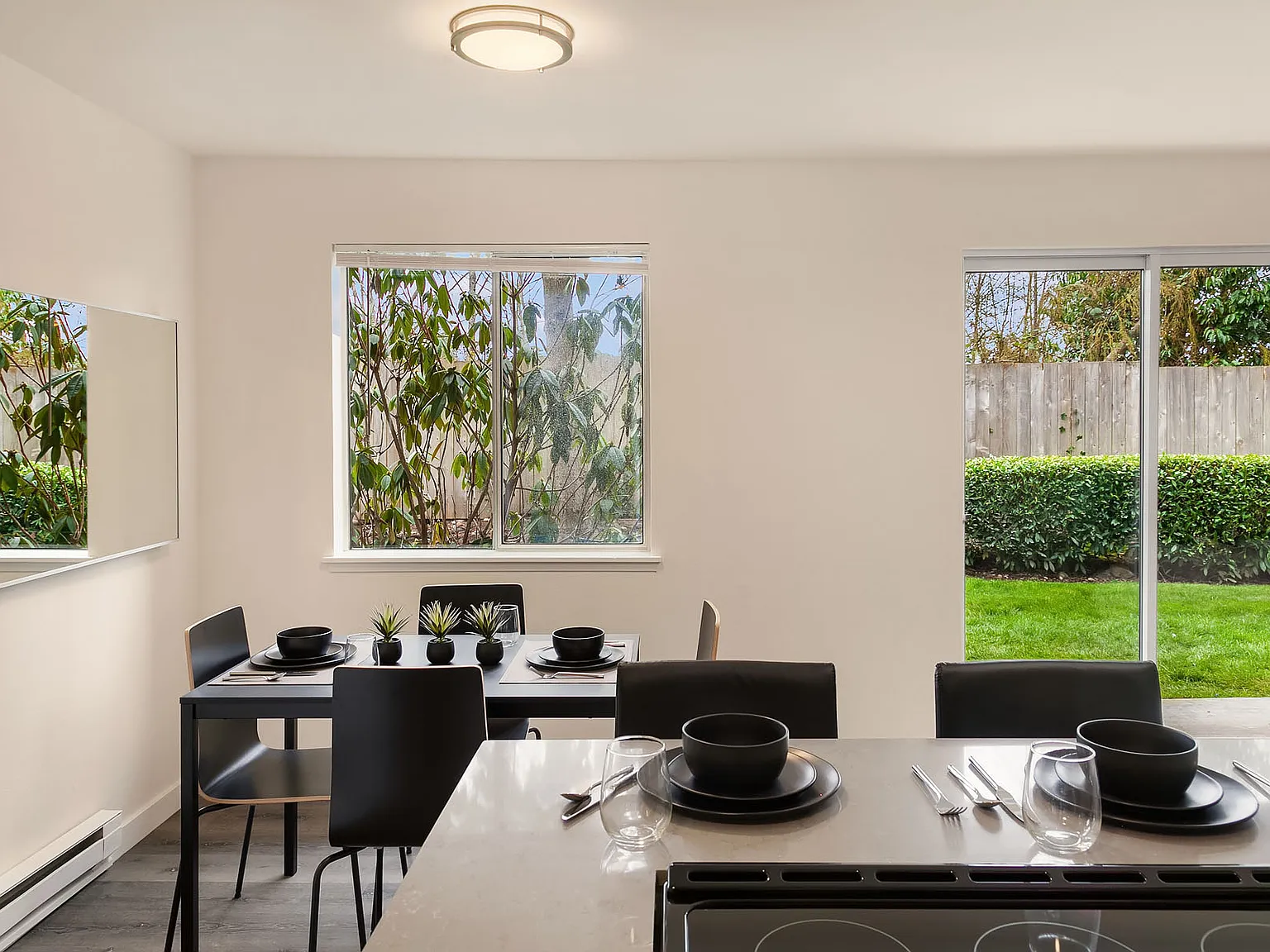 Northview Terrace — Photo 1