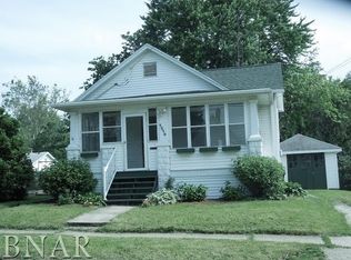 1214 W Elm St, Bloomington, IL