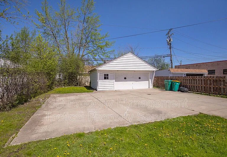 20115 Libby Rd — Photo 4