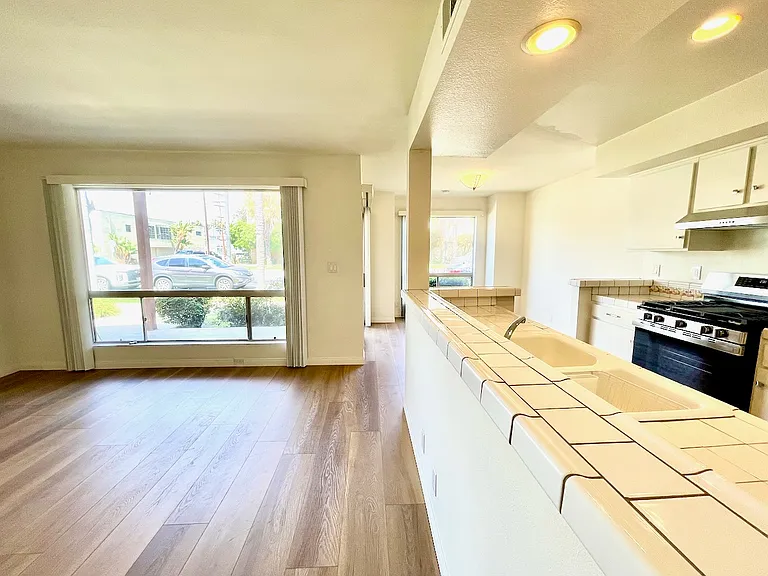 5958 E Naples Plz #NA — Photo 7