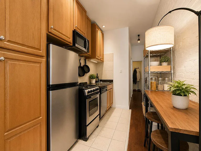 202 E 21st St #2BB — Photo 6