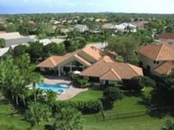 13853 Rivoli Dr, Palm Beach Gardens, FL 33410