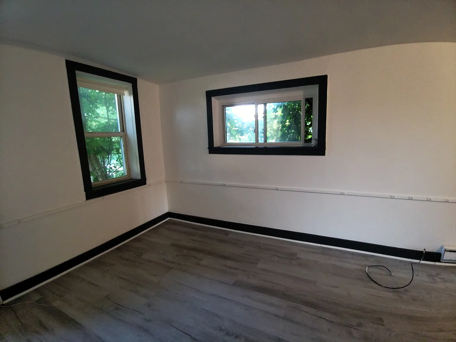 14 Willow St — Photo 3