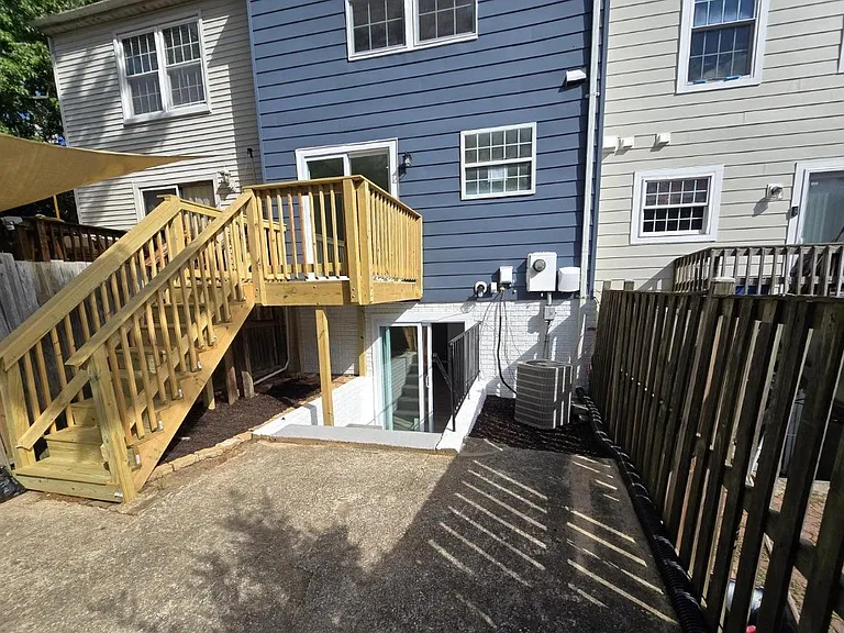 6119 Bristol Way — Photo 5