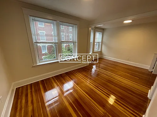 8 Barrows St Photo 1