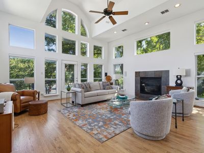 2701 Lee St, Dallas, TX, 75206