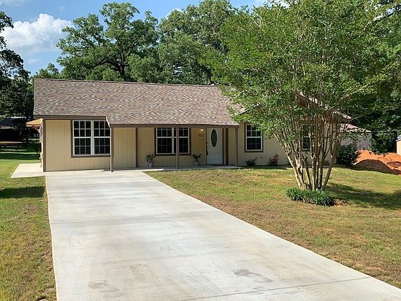 2nd image of 352 Pony Ln