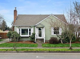 207 12th St NW, Puyallup, WA 98371