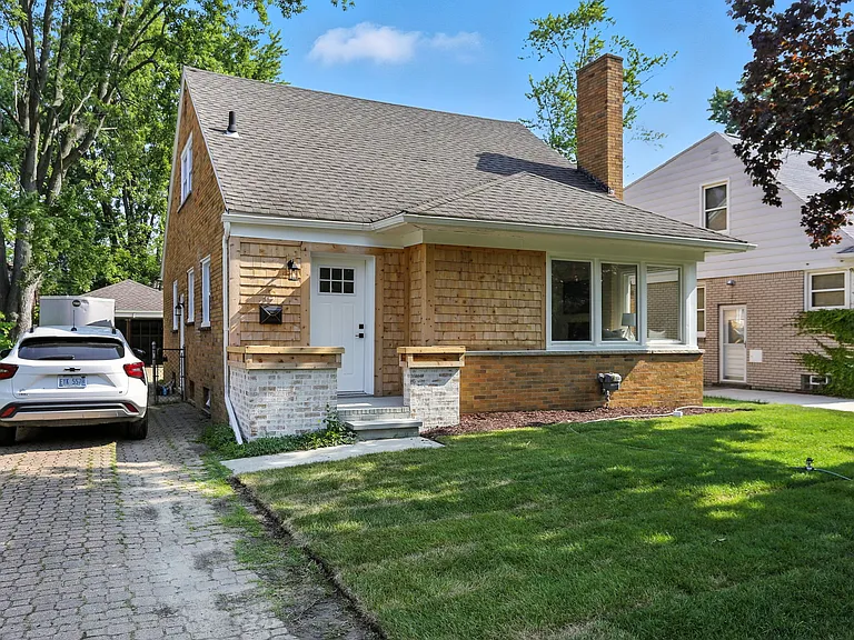 1808 W Twelve Mile Rd — Photo 20