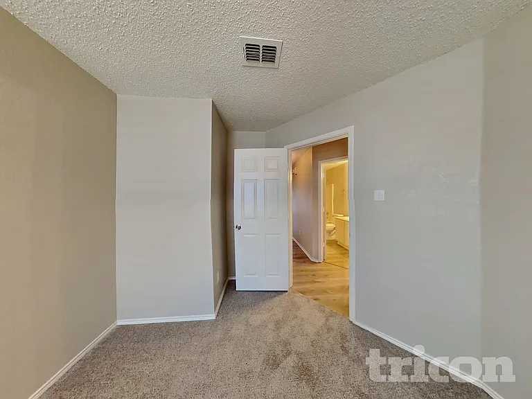 2745 Castro Ln — Photo 14
