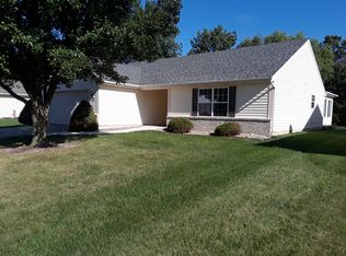 8235 Maple Valley Dr, Fort Wayne, IN 46835