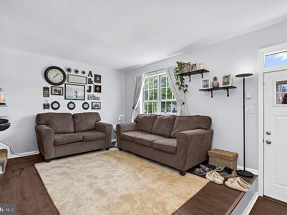 2nd image of 458 Logan Dr