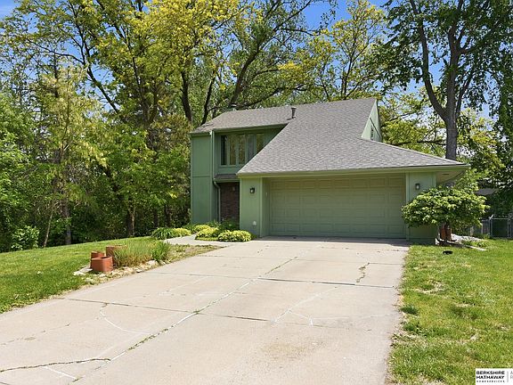 2nd image of 1831 S 160th St