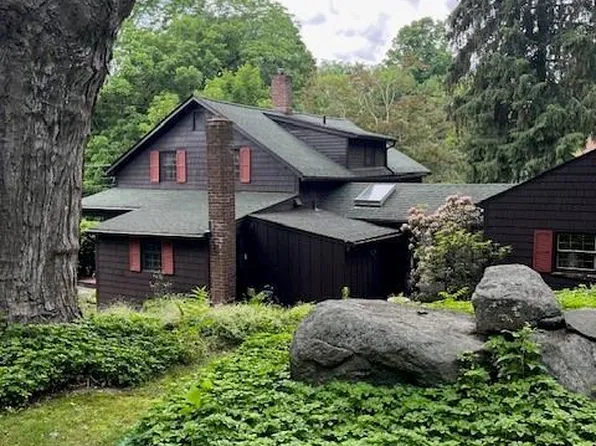 5 Joes Hill Road, Danbury, CT 06811