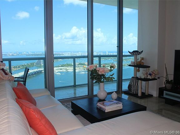 4th image of 888 E Biscayne Blvd #4910