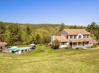 3 Pinnacle Ln, Shelburne, MA 01370
