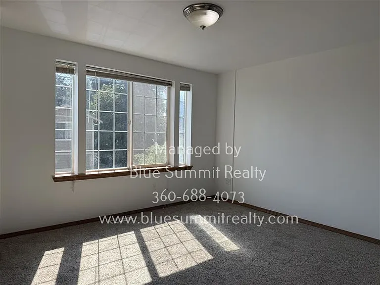 2505 Conger Ave NW #B — Photo 13