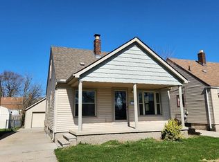 2216 London Ave, Lincoln Park, MI 48146